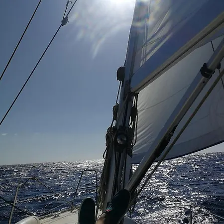 Magnifico Barco En La Graciosa * Caleta de Sebo