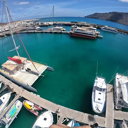 Hotel en barco Magnifico Barco En La Graciosa Caleta de Sebo